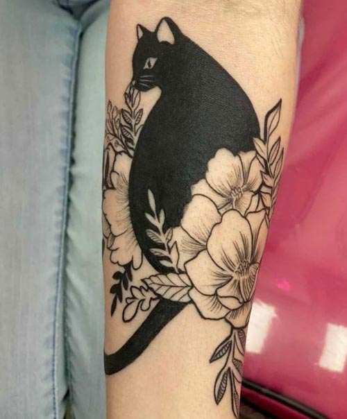 50+ of the Cutest Black Cat Tattoo Design Variations for the Cat Lovers -  Tats 'n' Rings | Black cat tattoos, Cat tattoo designs, Body art tattoos