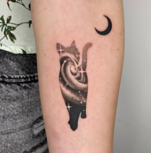 32 Magical Cat Moon Tattoo Designs for Men and Woman