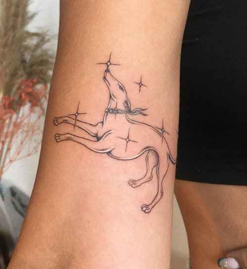 Minimalist unicorn temporary tattoo, get it here ▻