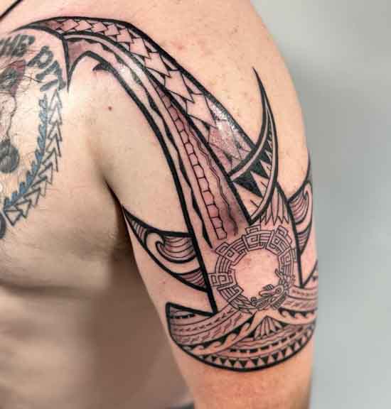25 Beautiful Polynesian Tribal Shark Tattoos for Men and Women
