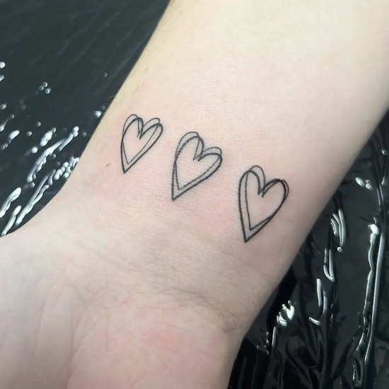 heart line art tattoo