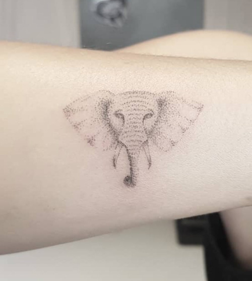 I just love this little guy. | Baby tattoos, Minimalist tattoo, Tiny tattoos  for girls