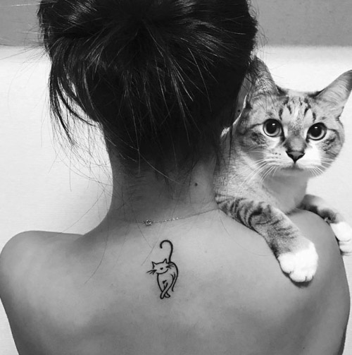 Top Minimal And Small Cat Tattoos You'll Want To See