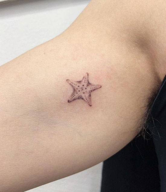 The Minimal Starfish Tattoos 2 | Starfish tattoo, Beachy tattoos, Star  tattoos