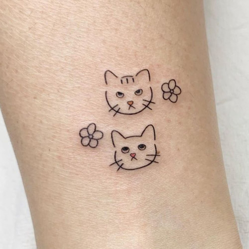 Top Minimal And Small Cat Tattoos You'll Want To See