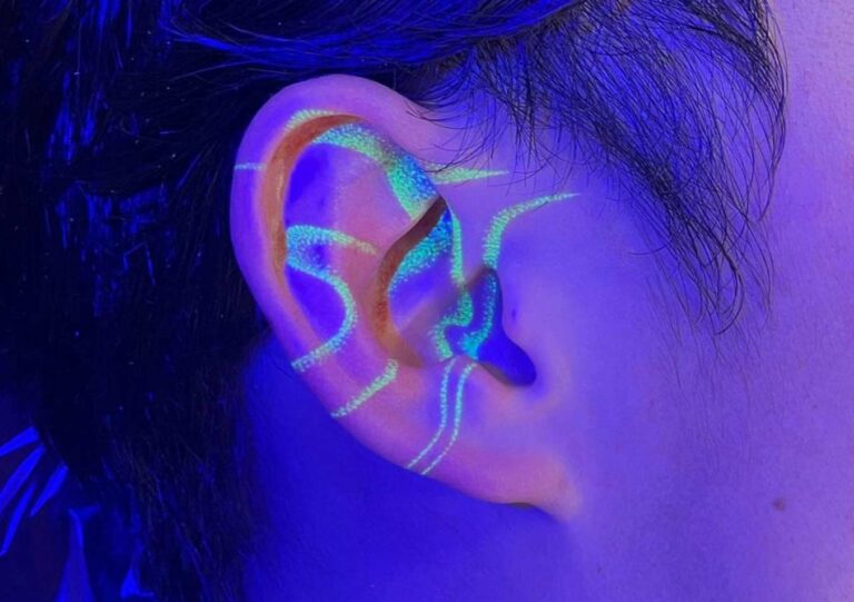 What are UV Tattoos? A Luminous Guide to Glowing Ink