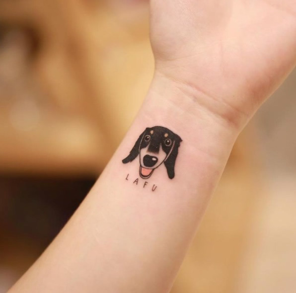 weiner dog simple tattoo
